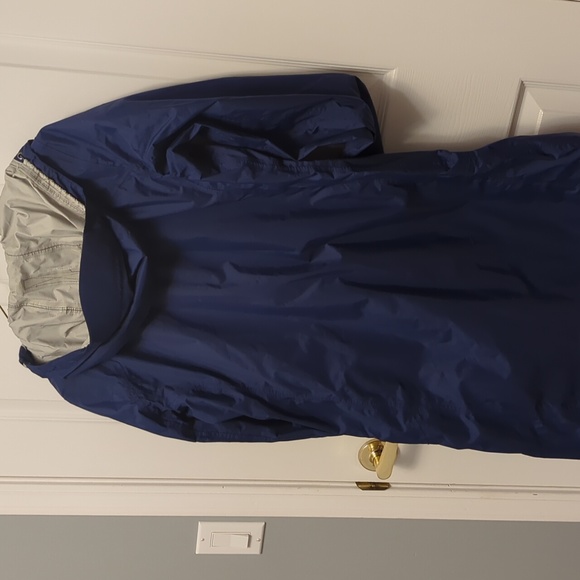 LL Bean Blue long rain coat - Picture 6 of 9